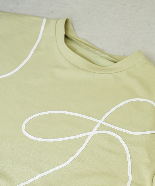 Bab(バブ)の「コード刺繍使いTシャツ(Tシャツ/カットソー・レディース・グリーン/オフホワイト/チャコールグレー・FREE)」の9枚目の写真