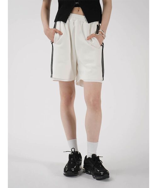 :ETHROF（イーサオブ）の「SIDELINE HALF TRACK PANTS（その他パンツ・レディース・オフホワイト/ブラック・FREE）」の3枚目の写真