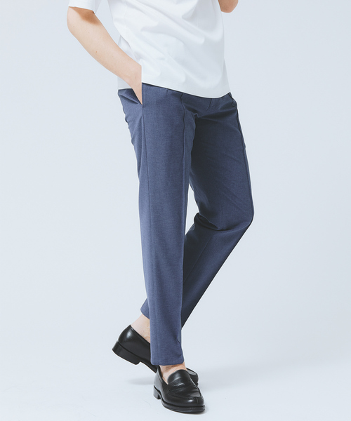 DESIGNWORKS(デザインワークス)の「【吸水速乾 / 360°ストレッチ】TRABEST ウールライク ピンタック パンツ / スラックス(スラックス・メンズ・ブルー/ライトベージュ/ダークネイビー/ストライプ・44/46/48/50/52)」の2枚目の写真