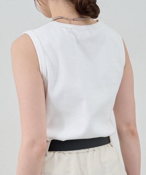 SHENERY（シーナリー）の「リブコンパクトノースリーブ（Tシャツ/カットソー・レディース・ブラック/オフホワイト/グレー/オレンジ/ブラウン/サックスブルー/ピンク/ベージュ・FREE）」の18枚目の写真