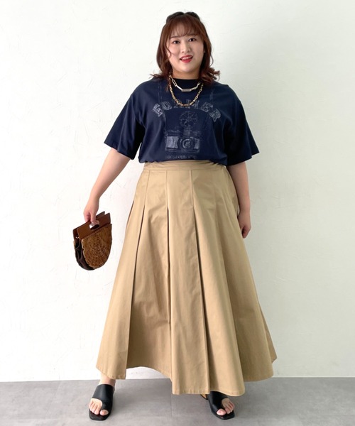 CHIC STYLE(シックスタイル)の「綿100%ピグメント染グラフィックプリントTシャツ<大きいサイズ有>シックスタイル(Tシャツ/カットソー・レディース・ネイビー/スミクロ・M/L/LL/3L/4L/5L)」の16枚目の写真