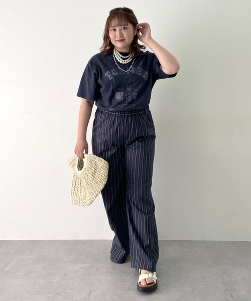 CHIC STYLE(シックスタイル)の「綿100%ピグメント染グラフィックプリントTシャツ<大きいサイズ有>シックスタイル(Tシャツ/カットソー・レディース・ネイビー/スミクロ・M/L/LL/3L/4L/5L)」の21枚目の写真