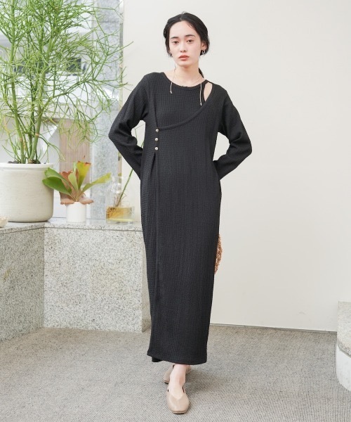 Bab（バブ）の「【低身長さん向けサイズあり】レイヤードデザインカットワンピース（ワンピース・レディース・ホワイト系その他/ブラック・MEDIUM/SMALL）」の9枚目の写真