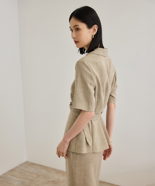 ROPE'(ロペ)の「リネンライク ベルテッドジャケット/セットアップ対応(テーラードジャケット・レディース・ブラック/ベージュ・38/36)」の4枚目の写真