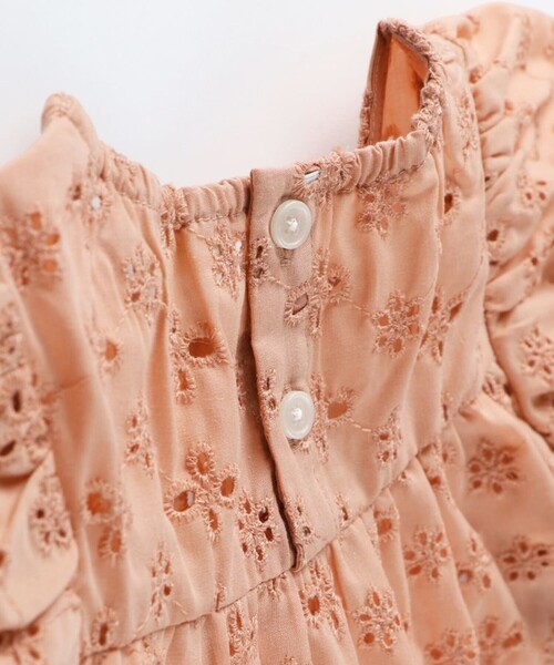 BRANSHES(ブランシェス)の「【おそろい】スカラップレースティアードチュニック(シャツ/ブラウス・キッズ・オレンジ/アイボリー・100/90/120/130/150/140/110)」の16枚目の写真