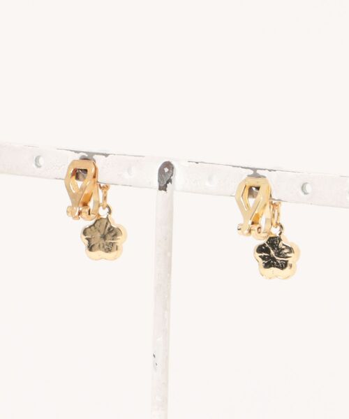 VIBGYOR Women（ヴィブジョー　ウィメン）の「【resonance】フラワーモチーフ ブルー×ゴールド イヤリング（イヤリング・レディース・ブルー系・FREE）」の11枚目の写真