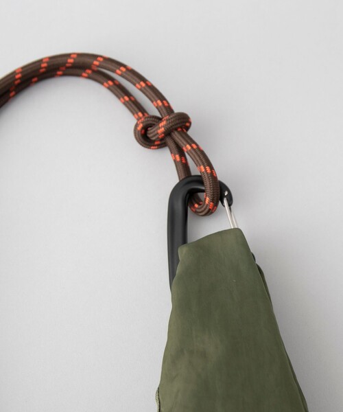 coen（コーエン）の「2WAYパラコードギャザーハンドバッグ（S）（ハンドバッグ・レディース・ブラック/ベージュ/レッド/オリーブ/その他1・FREE）」の20枚目の写真