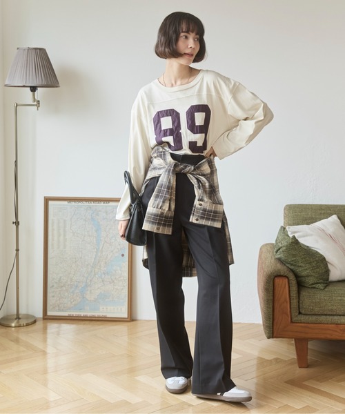ANGIE（アンジー）の「ナンバリング フットボール ロンT（Tシャツ/カットソー・レディース・アイボリー/スミクロ/ブラウン・FREE）」の11枚目の写真