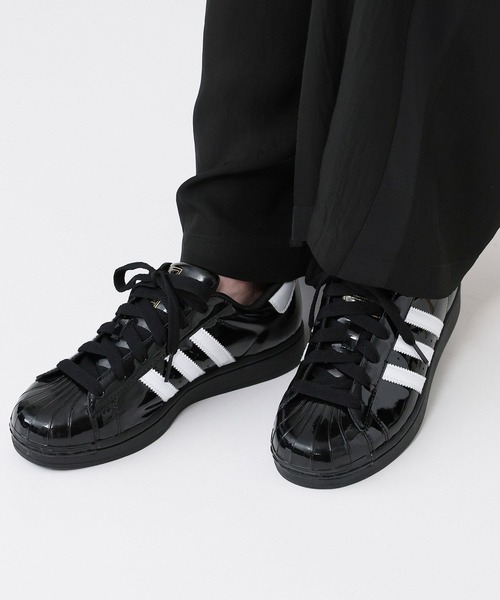 BABYLONE（バビロン）の「【adidas】SUPER STAR W（スニーカー・レディース・ブラック/ホワイト・23cm/24cm/24.5cm）」の2枚目の写真