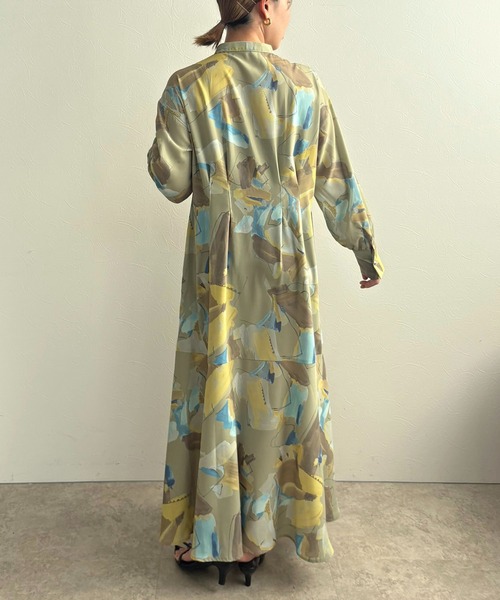 LHELBIE（レルビエ）の「ラフペイントワンピース（ワンピース・レディース・グレイッシュベージュ/ブラック/イエロー・M）」の6枚目の写真