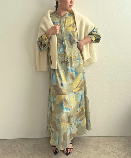 LHELBIE（レルビエ）の「ラフペイントワンピース（ワンピース・レディース・グレイッシュベージュ/ブラック/イエロー・M）」の7枚目の写真