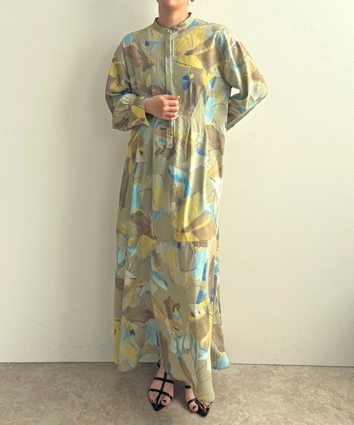 LHELBIE（レルビエ）の「ラフペイントワンピース（ワンピース・レディース・グレイッシュベージュ/ブラック/イエロー・M）」の10枚目の写真