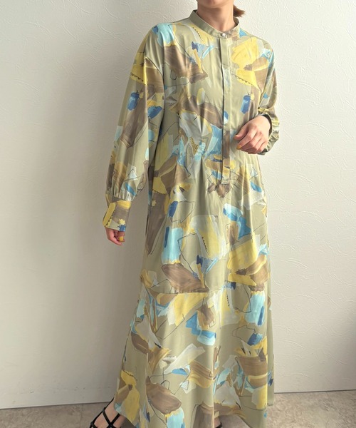 LHELBIE（レルビエ）の「ラフペイントワンピース（ワンピース・レディース・グレイッシュベージュ/ブラック/イエロー・M）」の15枚目の写真