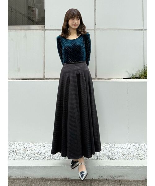 OUNNOUN（オウンノウン）の「【OUNNOUN】サーキュラーフレアボリュームスカート（スカート・レディース・ラベンダー/チャコールグレー/ブラウン・MEDIUM/SMALL）」の4枚目の写真