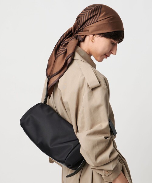 UNITED ARROWS（ユナイテッドアローズ）の「COMFY コンビ ショルダーバッグ（ショルダーバッグ・レディース・ブラック・FREE）」の12枚目の写真