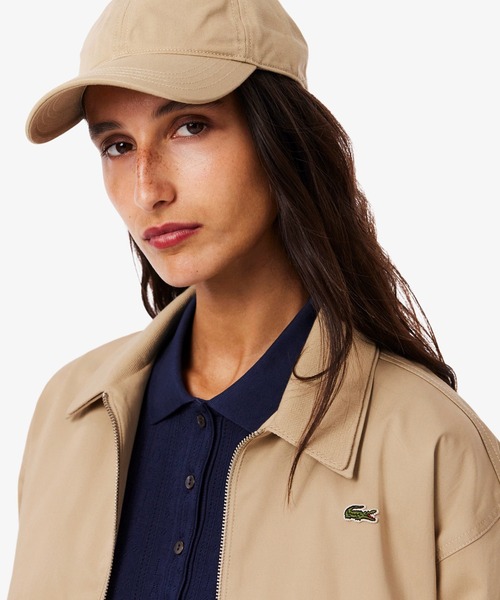 LACOSTE(ラコステ)の「クロップド丈 レイヤードニットカラージップアップジャケット(ブルゾン・レディース・ベージュ・38/36/34)」の11枚目の写真