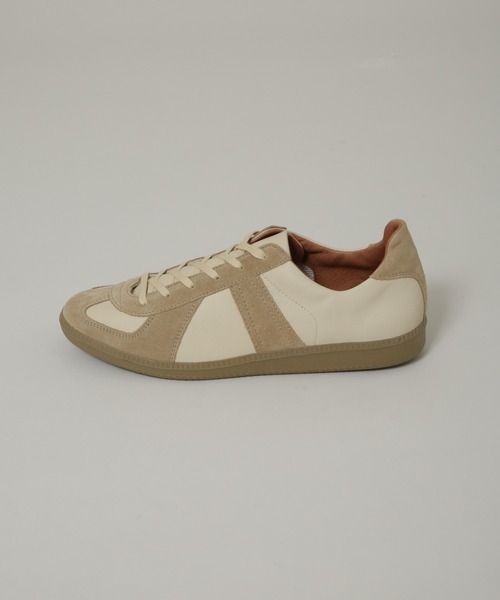 REPRODUCTION OF FOUND(リプロダクションオブファウンド)の「REPRODUCTION OF FOUND/別注 GERMAN TRAINER(スニーカー・メンズ・クリーム・42/43/41)」の2枚目の写真