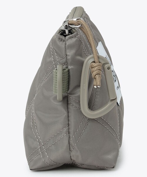 Columbia(コロンビア)の「Columbia/プライスストリームQL ポーチ キルティング/コロンビア(ポーチ・レディース・セージグリーン/ブラック/ストーン・ONE SIZE)」の11枚目の写真