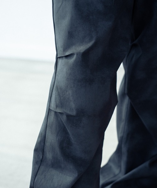 RATTLE TRAP(ラトルトラップ)の「フェイクレザーライクワンタックワイドイージーパンツ(その他パンツ・メンズ・オフホワイト/ブラック・L/M)」の11枚目の写真