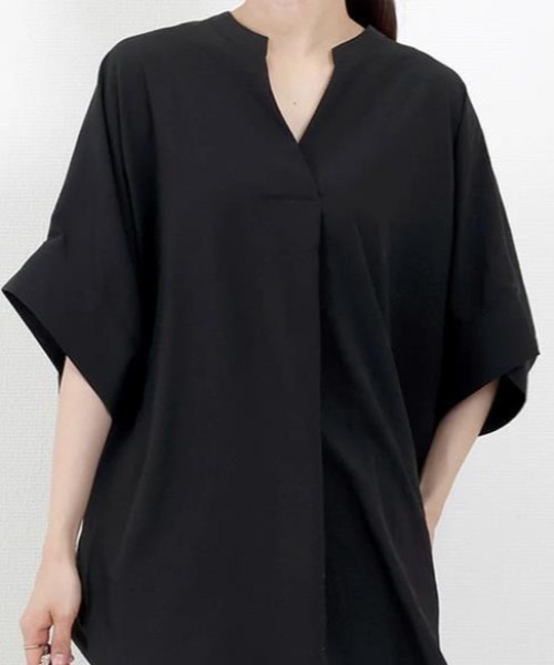 cammie(キャミー)の「キーネックドルマンスリーブシャツ(シャツ/ブラウス・レディース・ブラック/カーキ/ベージュ/ホワイト・FREE)」の1枚目の写真