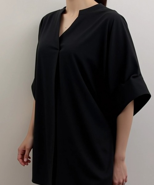 cammie(キャミー)の「キーネックドルマンスリーブシャツ(シャツ/ブラウス・レディース・ブラック/カーキ/ベージュ/ホワイト・FREE)」の9枚目の写真