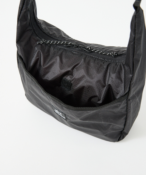 WILD THINGS（ワイルドシングス）の「【WILD THINGS/ワイルドシングス】2WAYナイロンショルダーL/BAG/ユニセックス【WEB限定】（ショルダーバッグ・メンズ・ブラック/グリーン/パープル/ブルー・フリー）」の10枚目の写真