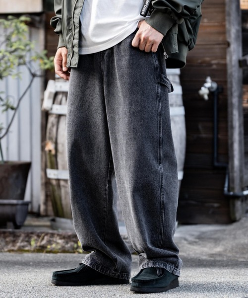 KANGOL（カンゴール）の「KANGOL カンゴール 別注コラボデニム・ツイルワイドテーパードペインターパンツ（デニムパンツ・メンズ・ブラック/ライトブラック/ワンウォッシュ/ケミカルウォッシュ/アイボリー/ブルー・M/L/XL）」の3枚目の写真