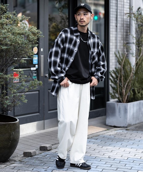 KANGOL（カンゴール）の「KANGOL カンゴール 別注コラボデニム・ツイルワイドテーパードペインターパンツ（デニムパンツ・メンズ・ブラック/ライトブラック/ワンウォッシュ/ケミカルウォッシュ/アイボリー/ブルー・M/L/XL）」の11枚目の写真