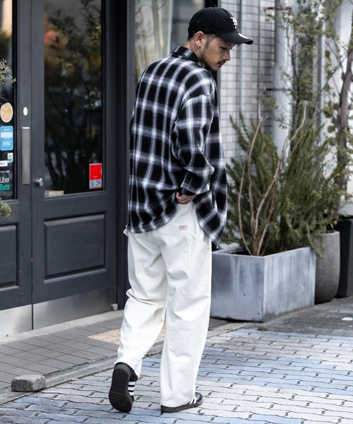 KANGOL（カンゴール）の「KANGOL カンゴール 別注コラボデニム・ツイルワイドテーパードペインターパンツ（デニムパンツ・メンズ・ブラック/ライトブラック/ワンウォッシュ/ケミカルウォッシュ/アイボリー/ブルー・M/L/XL）」の12枚目の写真