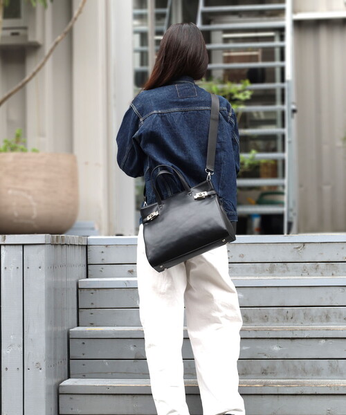 SMIR NASLI(サミールナスリ)の「W金具付き2WAYトートバッグ/A4対応(トートバッグ・レディース・ブラック/ベージュ・FREE)」の21枚目の写真