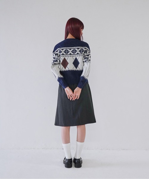 Uenui(ウニュイ)の「【 cunii 】 nordic knit cardigan(カーディガン/ボレロ・レディース・ベージュ系/ネイビー・FREE)」の9枚目の写真