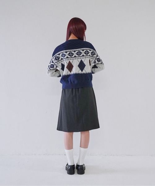 Uenui(ウニュイ)の「【 cunii 】 nordic knit cardigan(カーディガン/ボレロ・レディース・ベージュ系/ネイビー・FREE)」の10枚目の写真