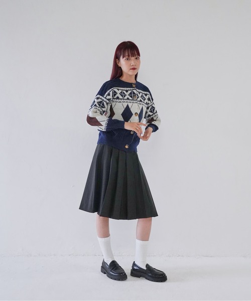 Uenui(ウニュイ)の「【 cunii 】 nordic knit cardigan(カーディガン/ボレロ・レディース・ベージュ系/ネイビー・FREE)」の11枚目の写真