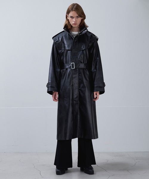 Ellno Loset（エルノロゼット）の「ハイネック合皮ロングコート（トレンチコート・メンズ・ブラック・SMALL/MEDIUM/LARGE）」の3枚目の写真
