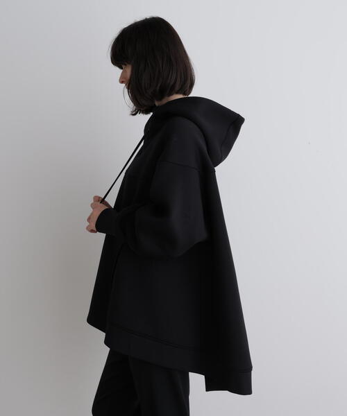 LE PHIL SPORTS》テックダンボールジャージフーディ（パーカー）｜LE