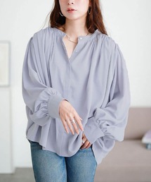 GOLDJAPAN（ゴールドジャパン）の「パールボタンバンドカラーギャザーブラウス【大きいサイズ対応】（シャツ/ブラウス）」