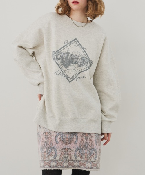 Unitage（ユニテージ）の「カレッジロゴ裏起毛スウェット（スウェット・レディース・ブラウン/ライトグレー/レッド・FREE）」の12枚目の写真