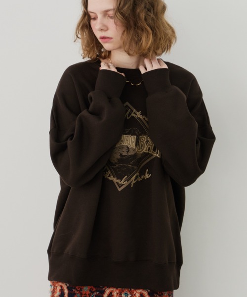 Unitage（ユニテージ）の「カレッジロゴ裏起毛スウェット（スウェット・レディース・ブラウン/ライトグレー/レッド・FREE）」の16枚目の写真