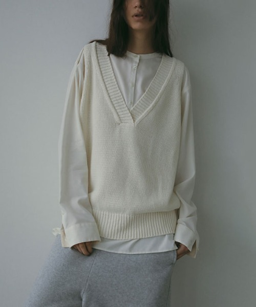 ETRE TOKYO ベスト　オーバーサイズ ETRE TOKYO ベスト オーバーサイズ - メルカリ