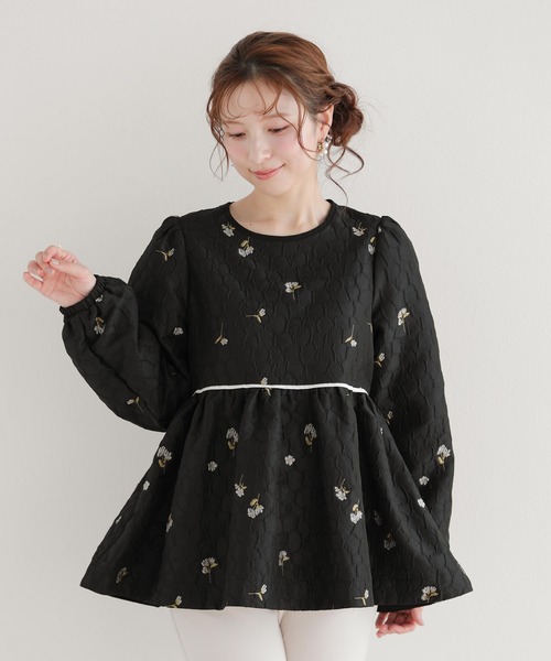 Fit more（フィットモア）の「フラワージャガードペプラムトップス（その他トップス・レディース・アイボリー/ブラック/ネイビー・FREE）」の18枚目の写真