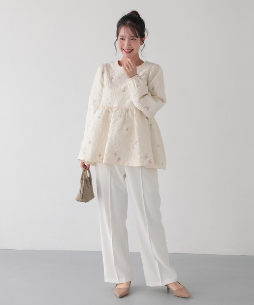 Fit more（フィットモア）の「フラワージャガードペプラムトップス（その他トップス・レディース・アイボリー/ブラック/ネイビー・FREE）」の6枚目の写真
