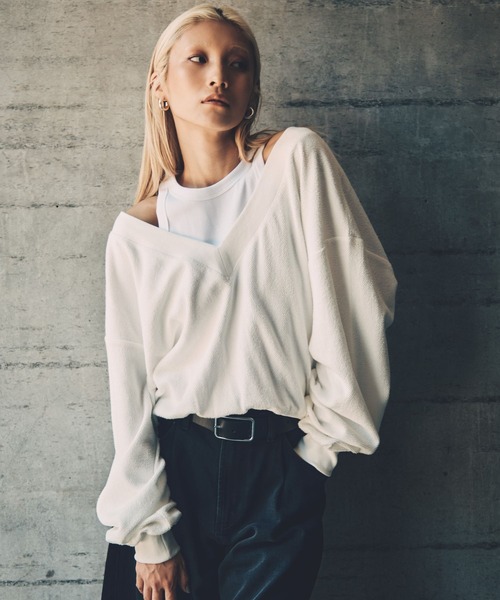 HEREIAM（ヘレイアム）の「【HEREIAM】タンクがセットでお得/オフショルレイヤードプルオーバー（Tシャツ/カットソー・レディース・ブラック/オフホワイト/杢グレー・FREE）」の2枚目の写真