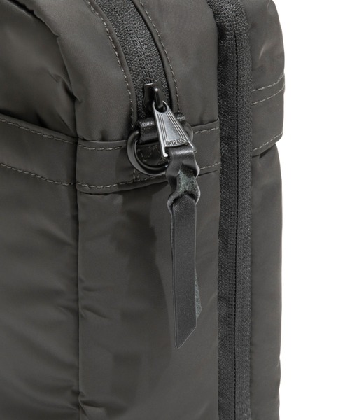 UNTRACK(アントラック)の「アントラック ショルダーバッグ CITY DS 6L 2気室 60392(ショルダーバッグ・メンズ・ブラック/グレー・FREE)」の15枚目の写真