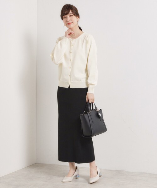 ITS'DEMO（イッツデモ）の「【縮みに強い／洗濯機OK】クルーニットカーディガン（カーディガン/ボレロ・レディース・オフホワイト/ブラック/ライトベージュ/ピンク系その他/サックスブルー・38/40）」の15枚目の写真