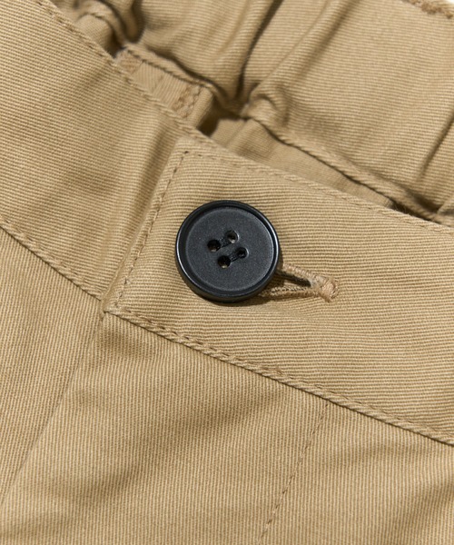 Carhartt（カーハート）の「【SETUP7】Twill Wide Tuck Chino Trousers / ツイルタックチノトラウザーズ KKP（チノパンツ・メンズ・ブラック/ベージュ/ブラウン・M/L）」の14枚目の写真