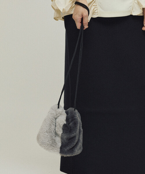 Firsthand（ファーストハンド）の「Firsthand/ファーストハンド フェイクファー ミニ キンチャクバッグ（ショルダーバッグ・レディース・ブラック/グレー/レオパード・ONE SIZE）」の11枚目の写真