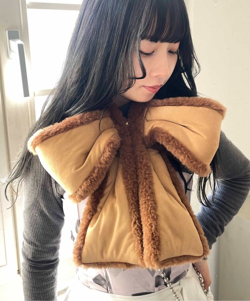 Casselini（キャセリーニ）の「Casselini(キャセリーニ)ムートン風リボンティペット（マフラー・レディース・チャコール/ブラウン・FREE）」の6枚目の写真