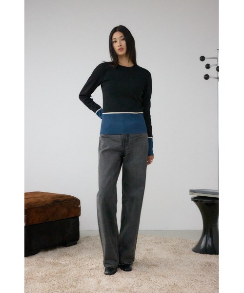 AZUL by moussy(アズールバイマウジー)の「ラメバイカラーニットトップス(ニット/セーター・レディース・ブラック系その他/グレー系その他/ホワイト系その他・FREE)」の18枚目の写真