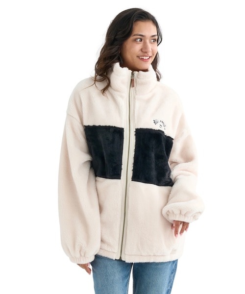 BILLABONG（ビラボン）の「BILLABONG レディース FUR STAND WAVE LIGHT ジャケット 【2025年秋冬モデル】 @autumn/ビラボンルーズシルエットバックウェーブアイコンファーボアジップアップジャケット（ブルゾン・レディース・アイボリー/ブラック/ブルー系その他・LARGE/MEDIUM）」の4枚目の写真