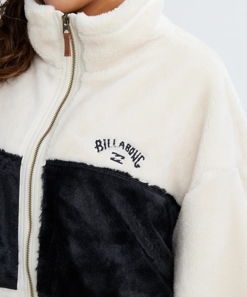 BILLABONG（ビラボン）の「BILLABONG レディース FUR STAND WAVE LIGHT ジャケット 【2025年秋冬モデル】 @autumn/ビラボンルーズシルエットバックウェーブアイコンファーボアジップアップジャケット（ブルゾン・レディース・アイボリー/ブラック/ブルー系その他・LARGE/MEDIUM）」の6枚目の写真